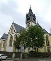 Lahnstein, die katholische Pfarrkirche St.Martinus, geht zurck auf das 12.Jahrhundert, Sept.2014
