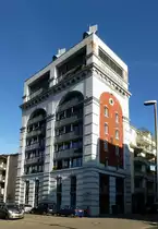 Freiburg, das ehemalige Gebude der 1898 gegrndeten Loewenbrauerei im Stadtteil Sthlinger, heute Wohn-und Geschftshaus, Okt.2014