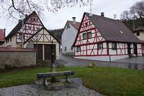 Brunnen am Kirchplatz von Granheim bei Ehingen (14.12.2014)