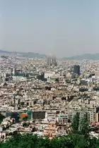 BARCELONA (Provincia de Barcelona), 16.06.2000, Blick vom Montju�c auf die Stadt