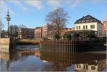 Bremerhaven. Neben der 1908 erbauten Seebeck-Villa ist die Einfahrt zum ehemaligen Wencke-Dock zu sehen, dass um 1860 gebaut und bis 1945 genutzt wurde. Bei dem Trockendock handelt sich um eine Technikdenkmal ersten Ranges. Die Torweite misst 15 m, die Docklnge 86 m. Zwei Schiffe konnten darin nebeneinander liegen. 26.12.2014