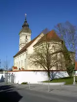 Altenerding, Pfarrkirche St. Maria Verk�ndigung, sp�tbarocker Saalbau mit eingezogenem Chor, erbaut von 1721 bis 1724 von Anton Kogler (20.03.2014)