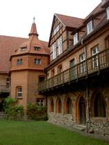 Kloster Heiligengrabe, gegrndet 1287 durch Markgraf Otto IV, Klosterhof mit Kaiserturm (14.07.2012)