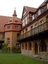 Kloster Heiligengrabe, gegr�ndet 1287 durch Markgraf Otto IV, Klosterhof mit Kaiserturm (14.07.2012)