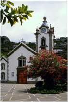Madeira. Die Igreja Matriz de Sao Bento in Ribeira Brava. Scan eines Dias vom Sommer 1999.