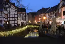 Abendliche Beleuchtung am Erftlauf in Bad M�nstereifel. 06.12.2014