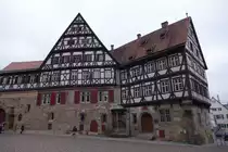 Esslingen, Speyrer Zehnthof oder Kessler-Haus, erbaut bis 1213, bis 1546 Zehnthof und Pfarrhof, seit 1826 Sitz der �ltesten Sektkellerei Deutschlands (18.01.2015)