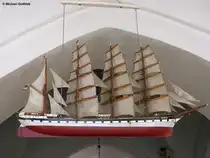 Segelschiff in der ev. Cosmae-Kirche in Stade (Juli 2014)