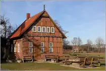 Petershagen. Neben der Me�linger M�hle steht dieser alte Fachwerkspeicher. 08.03.2015