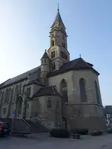 Schw�bisch Hall, St. Katharina Kirche, flachgedeckter einschiffiger Saalbau, erbaut ab 1240, sp�tgotischer Chor von 1343, neugotisches Kirchenschiff erbaut von 1896 bis 1898 (15.03.2015)