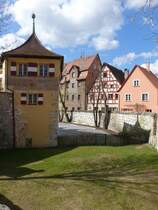 Hersbruck, Schlossturm und Deutsche Schule am Schloplatz (05.04.2015)