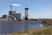 Bremen. Das Heizkraftwerk Hastedt der SWB produziert aus Kohle und Erdgas Strom und Fernw�rme. 21.04.2015