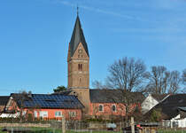 St. Medardus-Kirche in Euskirchen-Wikirchen - 01.01.2015