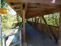 Augst, gedeckte Holzbrcke ber die Egolz, April 2015