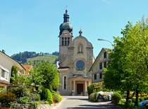 Rieden SG, Sankt-Magnus-Kirche. Die Kirche wurde von 1912 bis 1914 im neubarocken Stil erbaut. (Architekt Adolf Gaudi). Die Kirchenweihe erfolgte am 7. Oktober 1914. 1993/94 erfuhr die Pfarrkirche eine Aussen- und Innenrestauration - 05.05.2014