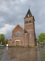 Heppen, St. Blasius Kirche, erbaut ab 1848, erweitert 1903, Fassade und Turm neu erbaut von 1939 bis 1940 (25.04.2015)