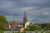 Blick �ber die D�cher von Stommeln.
Das Bild machte ich vom P+R am Bahnhof am Sonntag 
den 26.4.2015