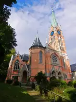 Z�rich Wiedikon, reformierte Kirche B�hl. Die Kirche wurde zwischen 1895 und 1896 erbaut und pr�sentiert sich als eines der sch�nsten Baudenkm�ler der Neugotik in Z�rich. Sie steht unter Denkmalschutz - 11.09.2013