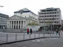 Br�ssel, Opernhaus am Place de la Monnaie, erbaut bis 1856 (26.04.2015)