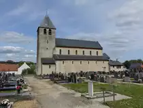 Bertem, romanische Sint Pieters Banden Kirche, erbaut zwischen 950 und 1050 (27.04.2015)