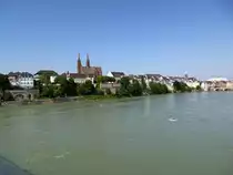 Basel, Blick von der Wettsteinbr�cke �ber den Rhein zum M�nster, Mai 2015