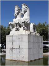 Lissabon. Pferdefiguren im Praca do Imperio im Stadtteil Belm. 10.05.2015