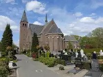 Schijndel, Kirche O.L. Vrouwe van de H. Rozenkrans, erbaut 1929, Architekt Liempd und
Donders (01.05.2015)