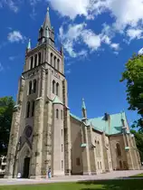 Lidk�ping, St. Nikolai Kirche, erbaut ab 1400, Umbau mit Kirchturm von 1677 bis 1695, nach Brand restauriert von 1849 bis 1853 (15.06.2015)