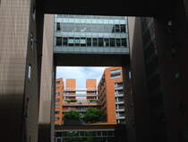 Blick von der Schellingstrae in Berlin Mitte in Richtung Landwehrkanal, auch dieses Bild wurde am 11. Juli 2015 Im Rahmen eines Workshop Moderne Stadtarchitektur am Potsdamer Platz mit Fuji Systemkameras gefertigt.