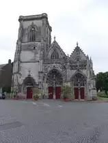 Abbeville, St. Gilles Kirche, erbaut von 1485 bis 1528, nach Zerst�rung 1940 Wiederaufbau bis 1967 (12.07.2015)
