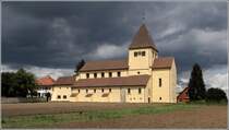 Reichenau. Die Kirche St. Georg in Oberzell wurde um 900 errichtet und gehrt zum UNESCO-Welterbe. 09.07.2015
