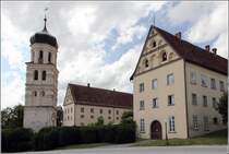 Heiligenberg. Glockenturm und Vorhof des Schlosses Heiligenberg. 08.07.2015