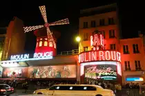 Das wohl ber�hmteste Cabaret der Welt, Moulin Rouge in Paris. 13.September 2014.