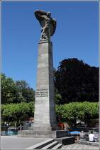 Konstanz. Beim Hafen steht das Denkmal fr Graf Zeppelin, der 1838 in Konstanz geboren wurde. 10.07.2015