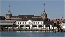 Konstanz. Das Gebude der Bodensee Schiffsbetriebe (BSB) liegt direkt am Hafen. 10.07.2015