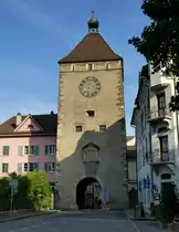 Laufenburg, das Wasentor stadteinw�rts gesehen, das Tor der ehemaligen Stadtbefestigung aus dem Mittelalter war von 1831-1985 Stadtgef�ngnis, Juli 2015