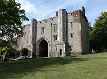St. Albans, The Great Gateway des Kloster, erbaut 1360 (11.07.2015)