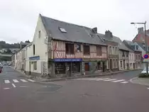 Fecamp, alte Fachwerkh�user in der Rue Arquaise (12.07.2015)