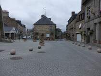 St. Brice en Cogles, Huser am Place du General de Gaulle (13.07.2015)