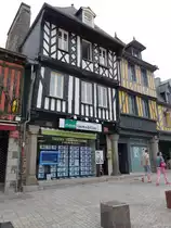 Dol-de-Bretagne, Fachwerkh�user in der Grand Rue (13.07.2015)