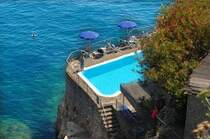 Schwimmbad in Atrani. Aufnahmedatum: 26. Juli 2011.