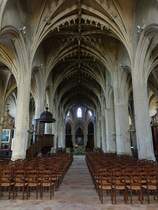 Mortagne-au-Perche, Mittelschiff in der Notre Dame Kirche (17.07.2015)