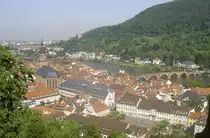 Heidelberg vom Schloss aus gesehen. Aufnahme: Juli 2005.