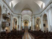 Pordenone, Innenraum des Duomo di San Marco, Altarbild von Giovanni Antonio de' Sacchis (24.09.2015)