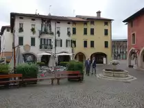 Pordenone, Piazetta Calderari (24.09.2015)