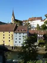 Baden im Kanton Aargau, Blick �ber die Limmat zur Altstadt mit der gotischen Stadtpfarrkirche Maria Himmelfahrt von 1460, Sept.2015