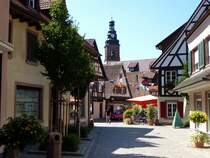 Haslach, Blick durch die Altstadtgassen zur Pfarrkirche St.Arborgast, Aug.2015