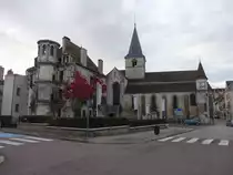 Ch�tillon-sur-Seine, Saint Nicolas Kirche, erbaut im 12. Jahrhundert (27.10.2015)