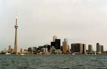 Toronto von Olympic Island aus gesehen. Aufnahme: Juli 1987 (digitalisiertes Negativfoto).