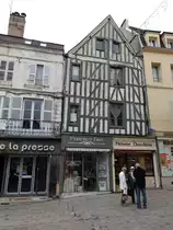 Auxerre, Place Charles Lepere (28.10.2015)